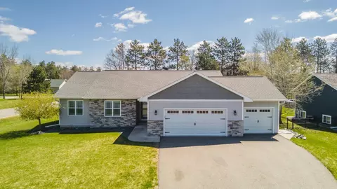 2260 Sisken Ln, Kronenwetter, WI 54455