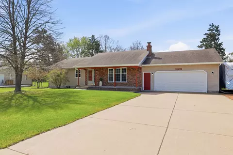 5621 Jurgella Ln, Stevens Point, WI 54482
