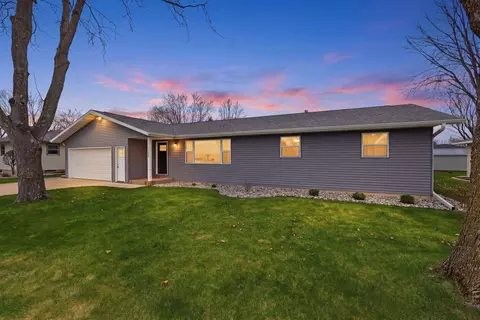 1427 E 29th St, Marshfield, WI 54449