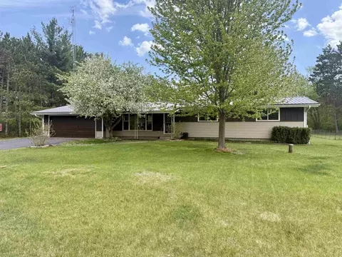 w13071 Bighorn Avenue, Hancock, WI 54943