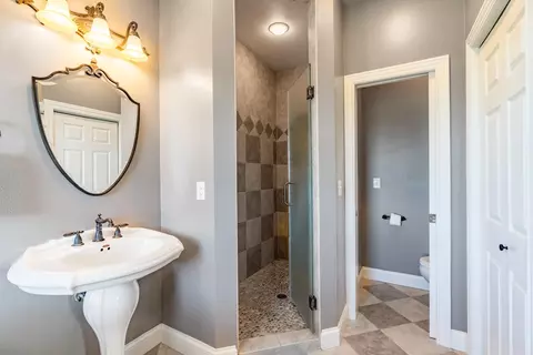 Bath - 171033 Mole Brook Rd, Ringle, WI 54471 photo 3 of 7