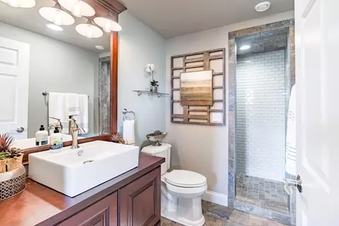 Bath - 171033 Mole Brook Rd, Ringle, WI 54471 photo 6 of 7
