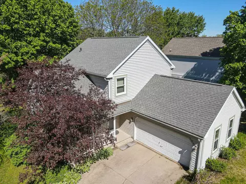 26 Crossbridge Ct, Madison, WI 53717