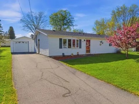 606 N Plum Ave, Marshfield, WI 54449