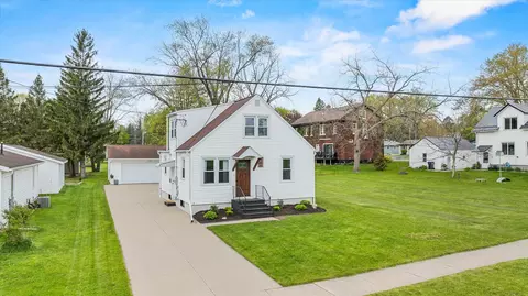 806 E Doege St, Marshfield, WI 54449