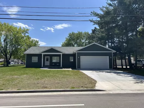 715 Washington St, Prescott, WI 54021