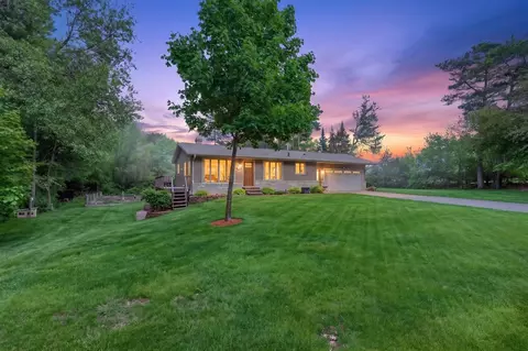 1161 Weeping Willow Dr, Wisconsin Rapids, WI 54494