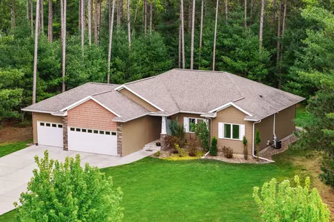 5111 Prairie Ridge Dr, Wisconsin Rapids, WI 54494