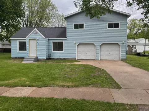 670 Gertrude Ave, Nekoosa, WI 54457