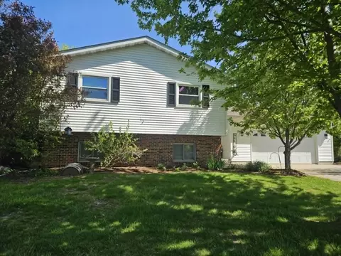 513 W 12th St, Marshfield, WI 54449
