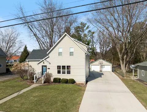 612 S Washington Ave, Marshfield, WI 54449