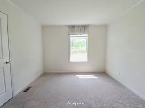 Bedroom - 4918 Meadow Ln, Vesper, WI 54489 photo 2 of 3