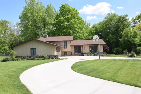 206 Buchanan St, Little Chute, WI 54140