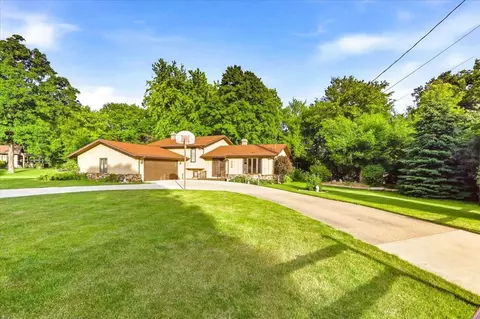 206 Buchanan St, Little Chute, WI 54140