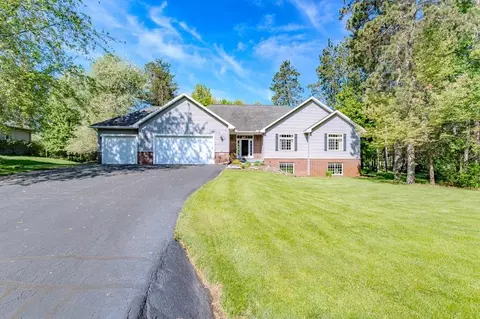 2263 Meadow Dr, Kronenwetter, WI 54455
