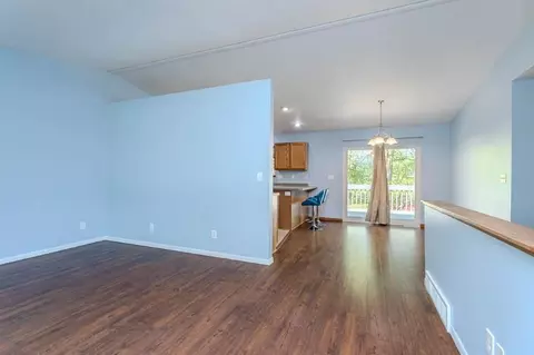 Living - 5406 Sunset St, Weston, WI 54476 photo 5 of 6