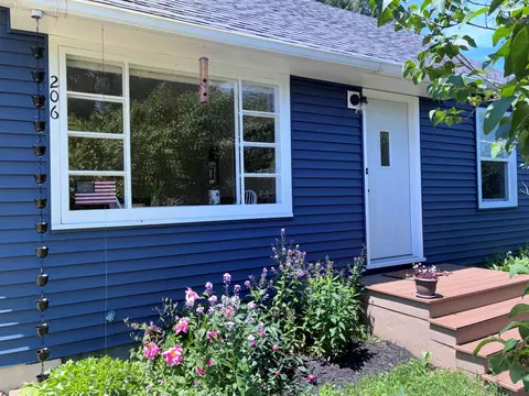 206 N 10th Ave, Wausau, WI 54401