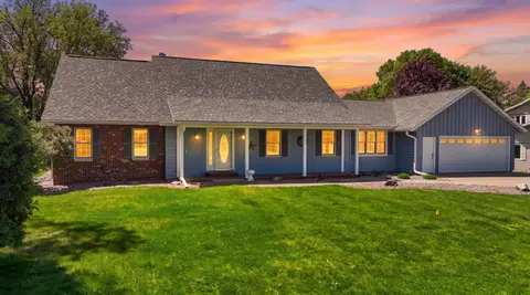 1006 W Blodgett St, Marshfield, WI 54449