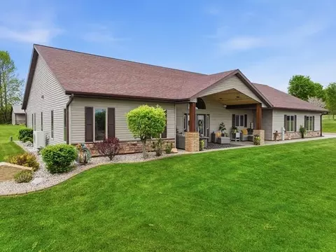 210277 Heartland Hills Rd, Stratford, WI 54484