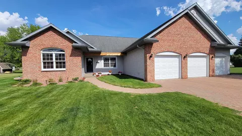 635 Laurisa Ln, Antigo, WI 54409