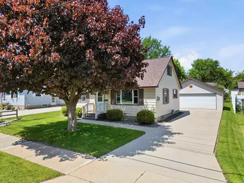 311 W Ives St, Marshfield, WI 54449