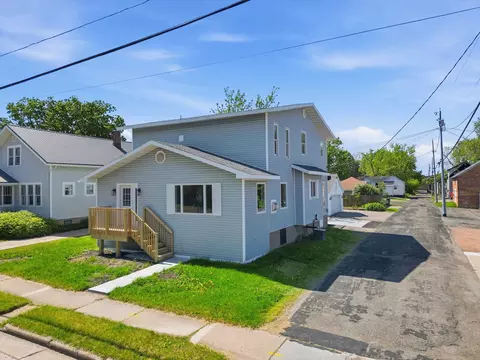 208 E 4th St, Marshfield, WI 54449
