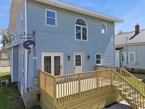 Exterior - 208 E 4th St, Marshfield, WI 54449 photo 3 of 5