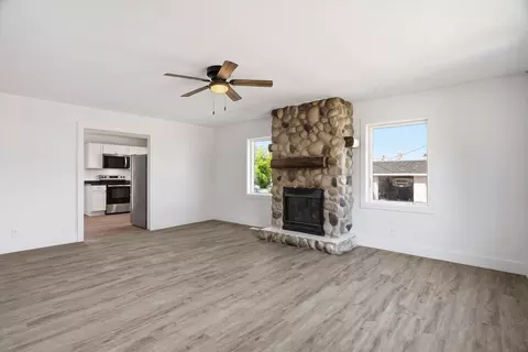 Living - 208 E 4th St, Marshfield, WI 54449 photo 1 of 5