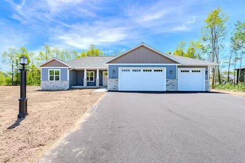 621 Amberwood Way, Plover, WI 54467
