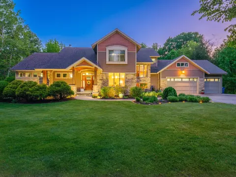 306 Timber Trail Dr, Wausau, WI 54403