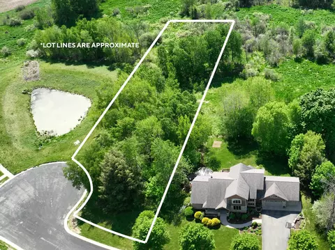 302 Timber Trail Dr, Wausau, WI 54403