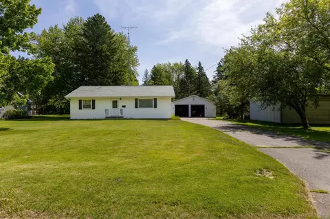 627 Deresch St, Antigo, WI 54409