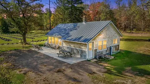 w6098 Stelling Road, Tomahawk, WI 54487