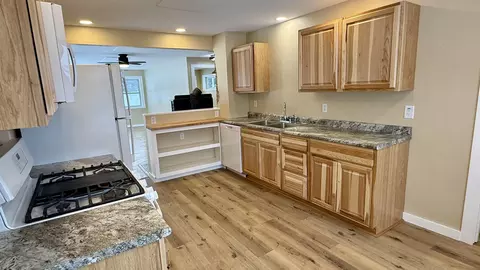 Kitchen - w6098 Stelling Road, Tomahawk, WI 54487 photo 2 of 4