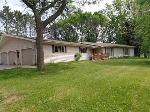 301 N Schmidt Ave, Marshfield, WI 54449