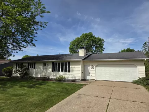 406 S Hawthorne Ave, Marshfield, WI 54449