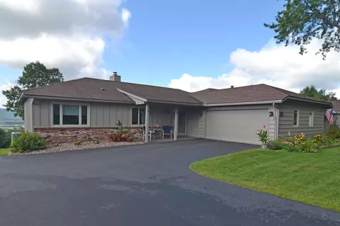2205 Ridge View Dr, Wausau, WI 54401