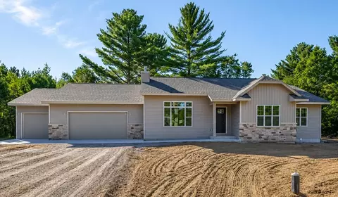 8894 Voit Ln, Nekoosa, WI 54457
