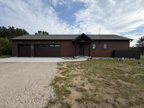 920 County Road Gh, Wild Rose, WI 54984