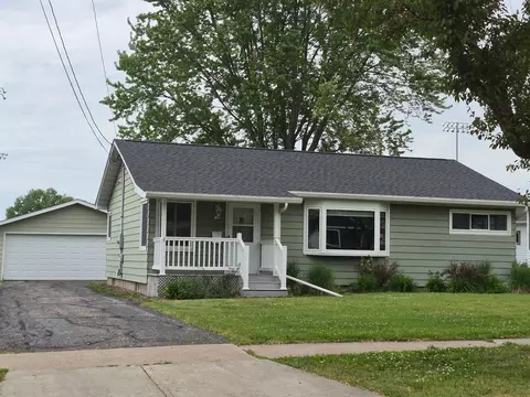 708 S Felker Ave, Marshfield, WI 54449