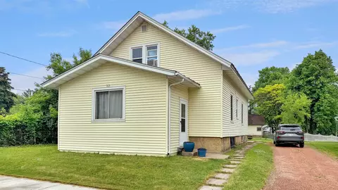 507 W Cleveland St, Marshfield, WI 54449