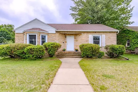 703 Kent St, Wausau, WI 54403