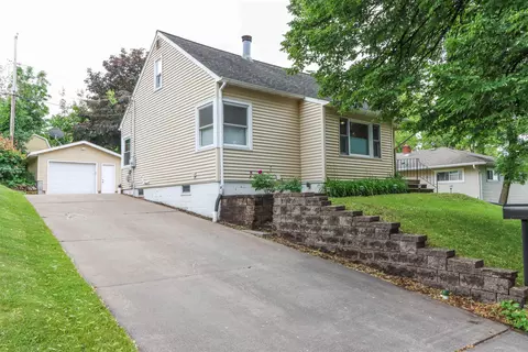 807 Nina Ave, Wausau, WI 54403
