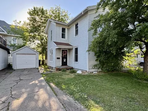 606 N 6th St, Wausau, WI 54403