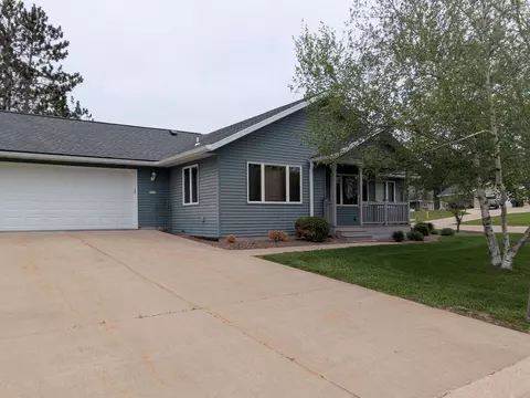 2116 Shortess Dr, Marshfield, WI 54449