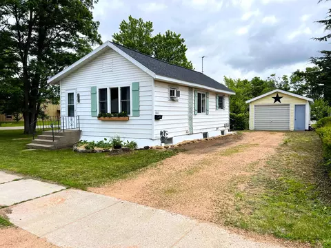 2517 Rice St, Stevens Point, WI 54481