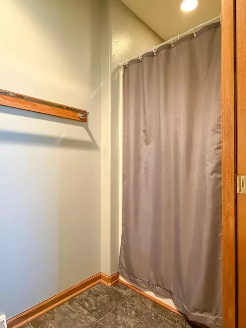 Bath - 5404 Willow St, Weston, WI 54476 photo 6 of 10