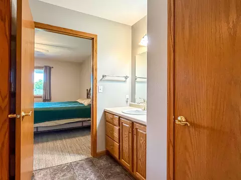 Bath - 5404 Willow St, Weston, WI 54476 photo 4 of 10
