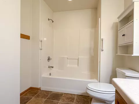 Bath - 5404 Willow St, Weston, WI 54476 photo 3 of 10
