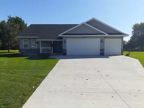 4910 Pine Needle Way, Wisconsin Rapids, WI 54494